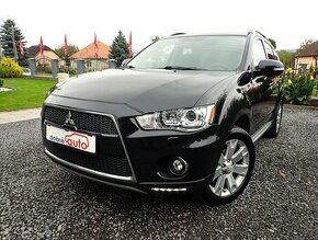 MITSUBISHI OUTLANDER 2.2D-ID 4x4 AUTOMAT 7miest 147tis km