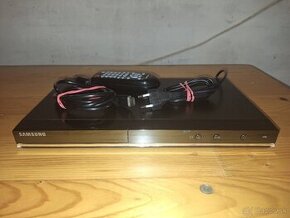 Samsung D530 - DVD prehrávač