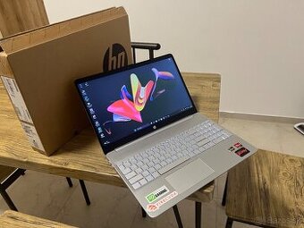 15.6"/HP/Notebook/Ryzen 7/32GB RAM DDR4/2TB NVMe SSD - 1