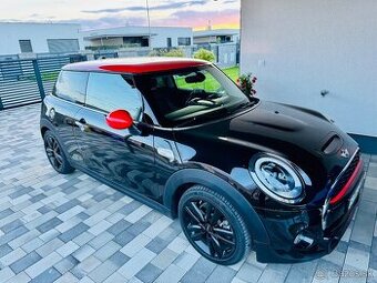 MINI Cooper S, 141kW, F56, automat, kožený interiér