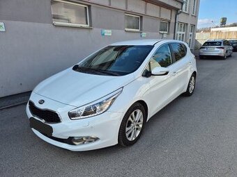 Kia Cee´d 1.6 GDI TX/Platinum Automat