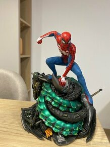 Predam figurku Spider-man z collectors edition ps4