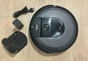 Robotický vysávač iRobot Roomba i7