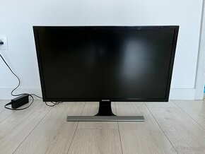 Samsung monitor U28E590D