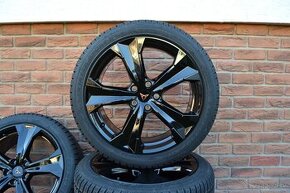 5x112 R19 Zimna sada Cupra Formentor + 245/40 R19 Dunlop - 1