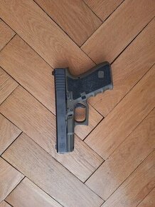 Glock 19