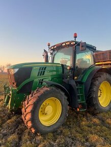 John Deere 6210R