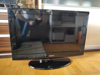 SAMSUNG   LE32B450C4W