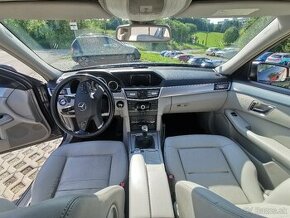 Mercedes-Benz E200, 100 KW, MANUAL6 STUP.,