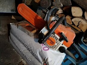 Stihl motorová píla 017