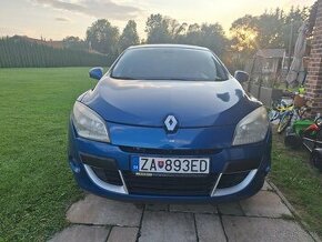 RENAULT MEGANE - 1