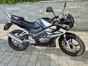 Honda CBR125 R - 1