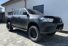 TOYOTA HILUX 2.4 D-4D - PREDAJ AJ NA SPLÁTKY