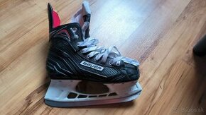 Bauer Vapor X300