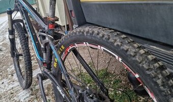 Celoodpružený bicykel trek fuel ex 8