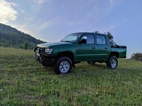 Toyotu Hilux - 1