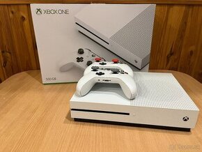 XBOX ONE S 500GB,2 ovládače,2 hry v cene:Minecraft a GTA5