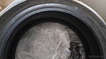 Hankook Pneu 215/45 R18 89V