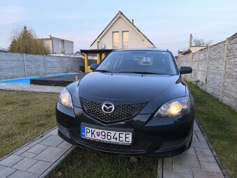 Mazda 3 1.6i 77kw servisná knižka, digi klima