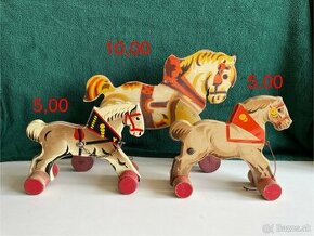 Staré drevené hračky vyrobené v Nemecku a v Maďarsku