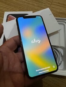 Mobilný telefón Apple iPhone Xs 64GB Gold