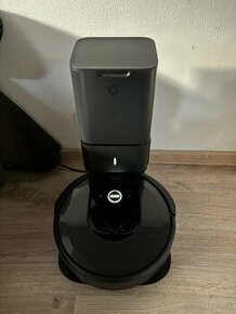 iRobot Roomba i7+ spolu s vyprázdňovaciou stanicou