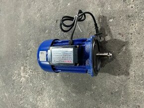 Predám elektromotor 1,5KW,Hriadeľ 18x40 mm - 1