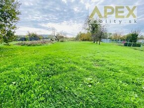 Rezervované APEX reality stavebný pozemok 2384 m2 v Šulekove