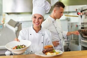 Assistant Chef – 5 Hotel – Narbonne, France - 1 800 € (NET)