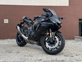 Predam Yamaha R1 rok 10/2020.Len 3000tis km