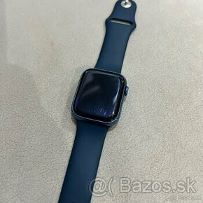 Apple Watch 7 45 mm M/L s poruchou - 1