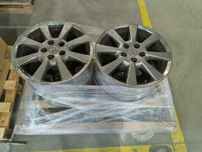 Alu disky Toyota  17“, rozteč 5x114,3, stredový otvor 60,1