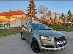 Rozpredám na náhradné diely audi q7 4l