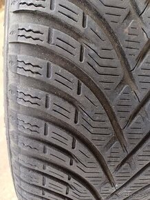 Zimne  pneu 215/55/R17  98H s diskami