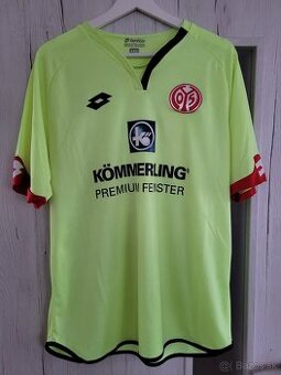 Adam Szalai Mainz futbalovy dres