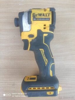 Dewalt rázový uťahovák 850