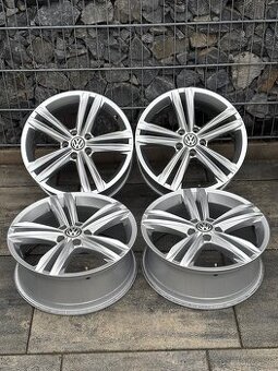 ✅5x112 r18 Sebring Tiguan R-line - 1