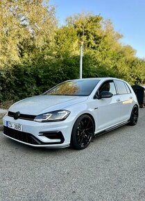 VW Golf R 2.0 TSI 4MOTION DSG