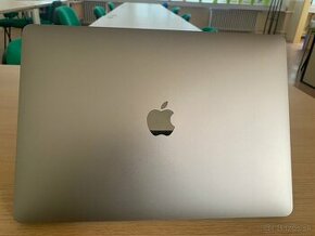 MacBook Pro 13 2017 2 Thunderbolt porty 3 / veľmi dobrý stav