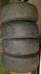 Zimné pneumatiky 215/55 R17