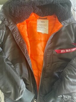 Predam Bundu Alpha Industries