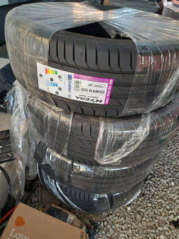 235/60 r18 letne pneu NEXEN DOT 0225