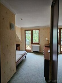 1-izbový nebytový priestor/apartmán, s balkónom