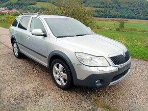 ŠKODA OCTAVIA SCOUT 2.0 TDI 4X4 XENON MODEL 2011