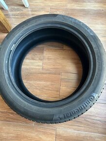 Predam zimne gumy Continental 235/50 R19 V xl