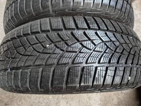 215/65 r16 zimné 2 ks GOODYEAR dezén 8,9 mm DOT2020