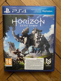 Hry na PS4 - Worms Battlegrounds a Horizon Zero Dawn