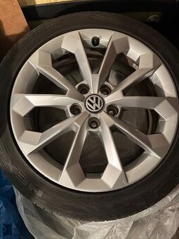 Predám elektrony R17 VW 5x112 r17 + pneu 225/45