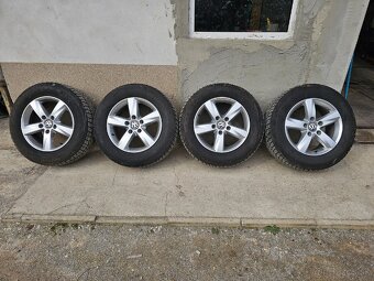 Predam elektrony na touareg 235/65 r17 - 1