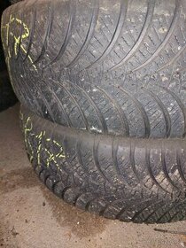 Predam zimne pneu 2x 225/60R17 Falken